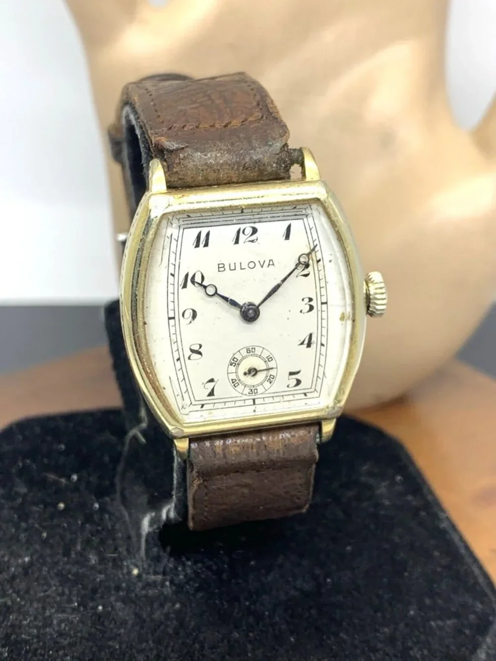 Bulova Men's Watch Vintage Waltham Manual Wind 14k Gold Filled Case Leather 28mm
